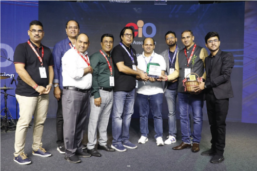 Lagozon receiving industry award